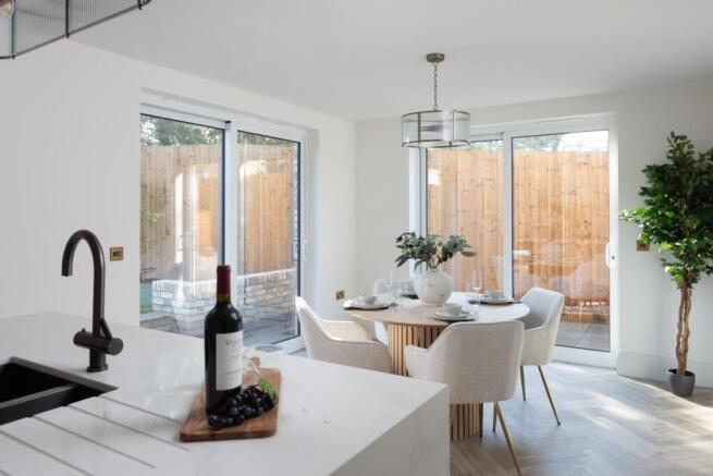 2 bed Apartment for sale Image 4