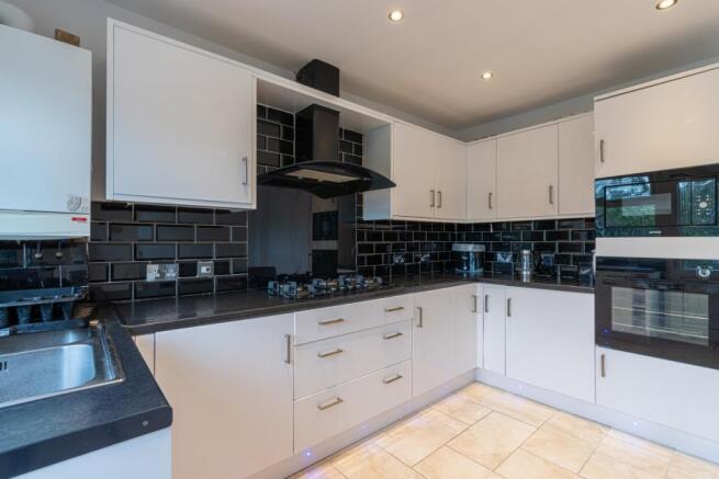 Kitchen/Dining Area