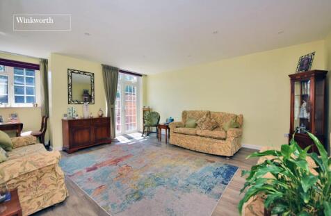 Roberts Close, Cheam, Sutton, SM3