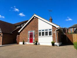 137, Downs Road, Istead Rise, Gravesend DA13 9HD
