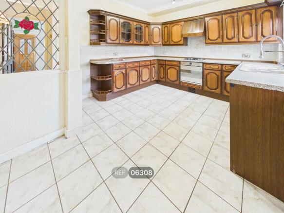 2 bed Terraced to rent Image 6