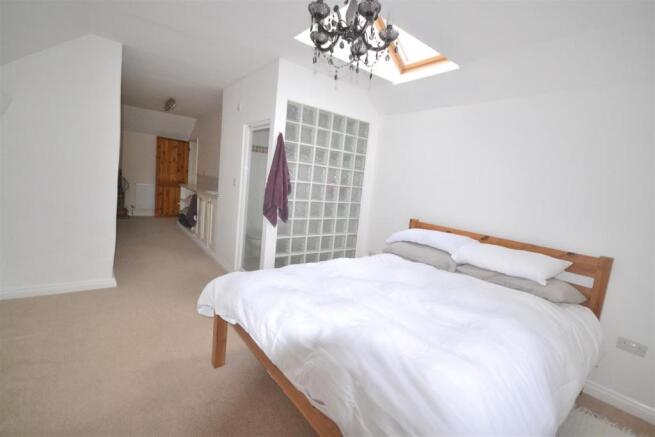 Another aspect of Bedroom 1.JPG