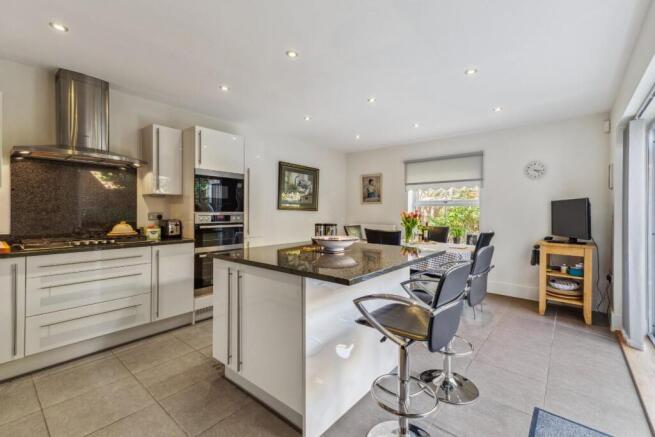 88717_2 Lywood Close (11).jpg