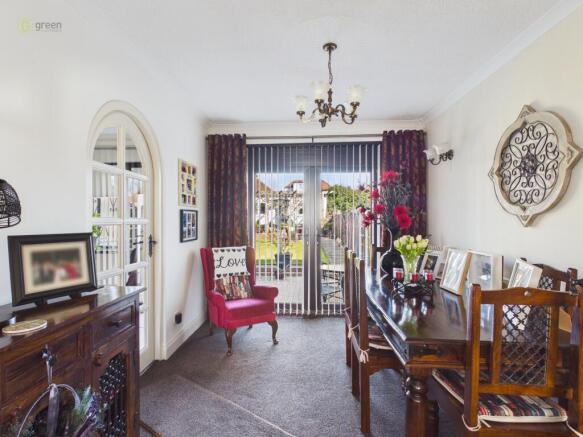 cam05591g0pr0163still006