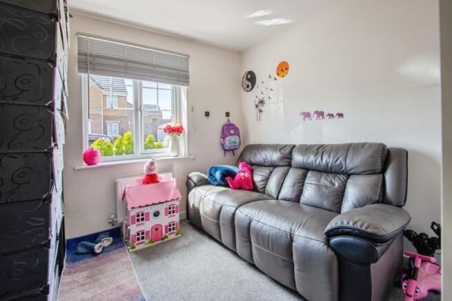 4 bed Detached for sale Image 6