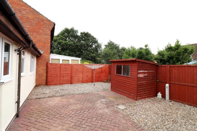 REAR GARDEN - PATIO AREA