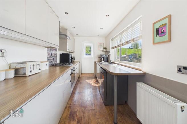 3 bed Terraced for sale Image 7