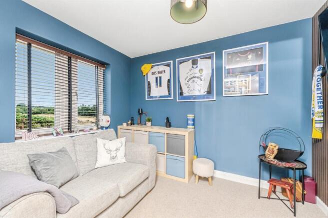 4 bed Detached for sale Image 6