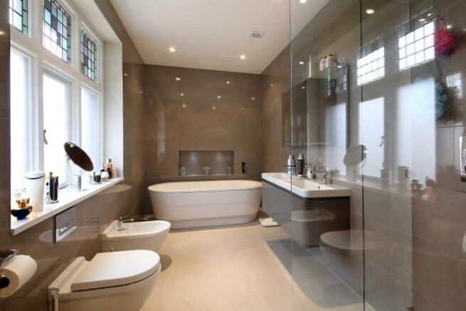 En suite bathroom