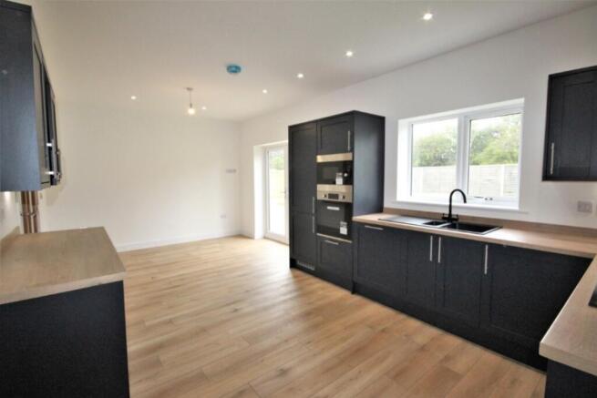 Plot 9 Kitchen 2