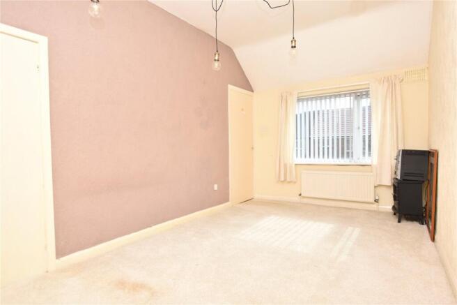 3 bed Terraced for sale Image 10