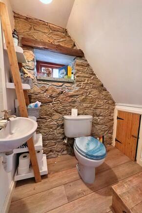 CLOAKROOM/WC