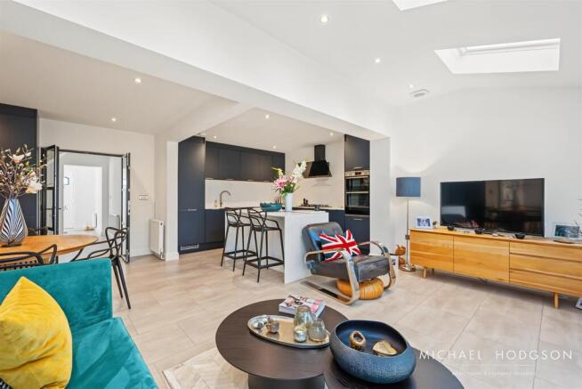 Kitchen / Dining / Family Room