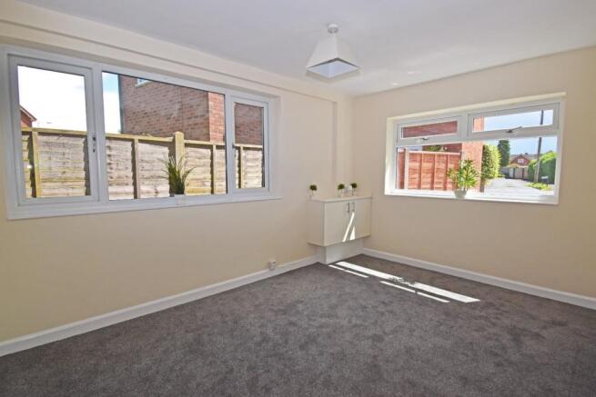 111a Broad Street, bedroom.jpg