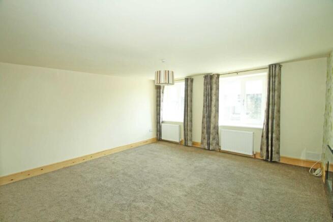 2 bed Flat to rent Image 5