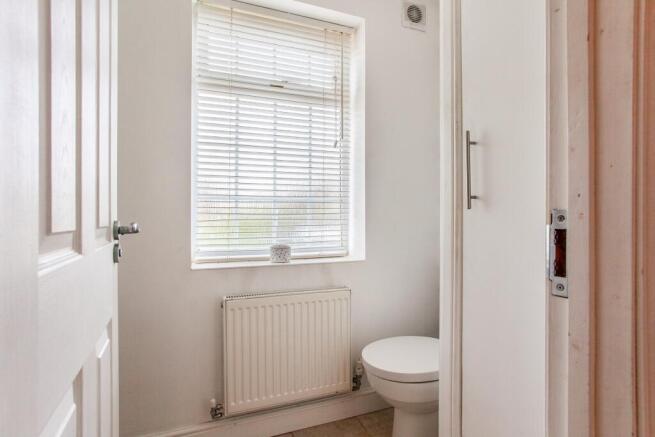 3 bed Semi-Detached for sale Image 6