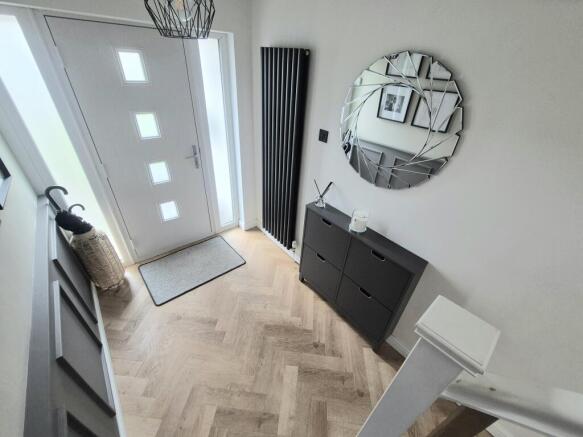 4 bed Semi-Detached to rent Image 11