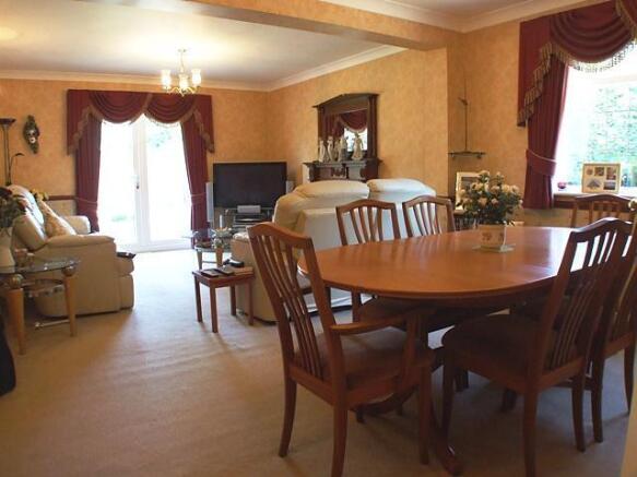 Living/Dining Room