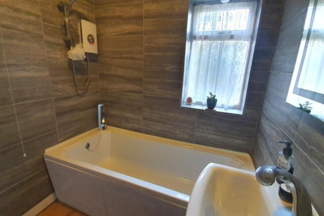 Bathroom/Wc