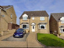 37, Park Stone Rise, Shelf, Halifax HX3 7NL