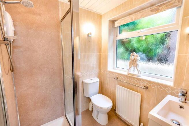 3 bed Bungalow for sale Image 11