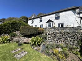 Trevalza, Porthoustock, Helston TR12 6QW