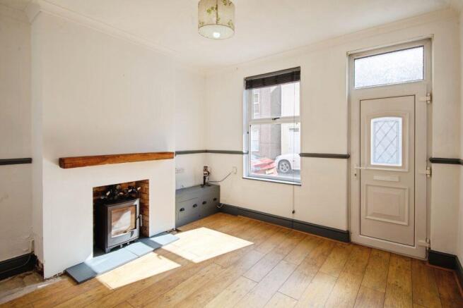 New Hall Road, Chesterfield, S40 1HE photo 4