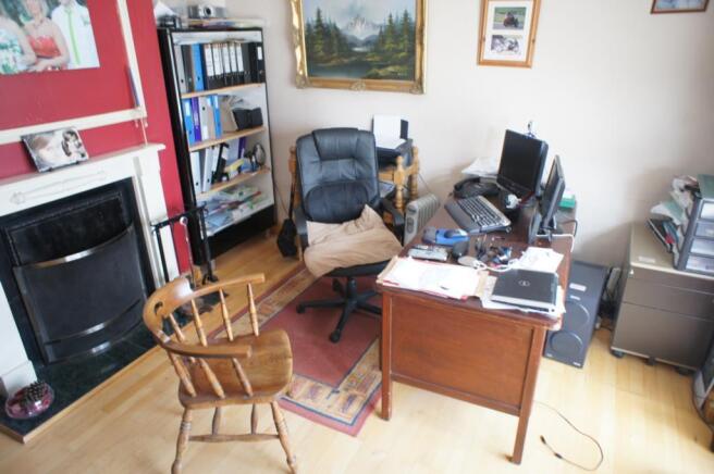 b5/sitting room