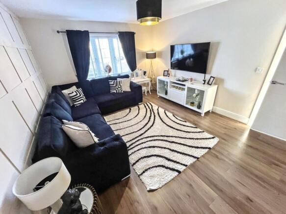 4 bed Detached for sale Image 4