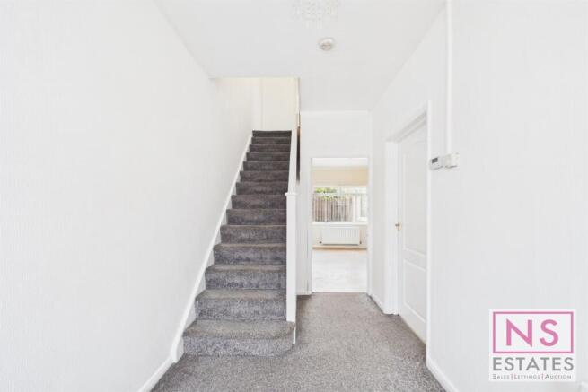 3 bed Terraced for sale Image 3