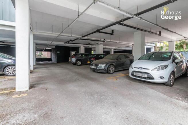 The High Street 15 flat 9 carpark.jpg