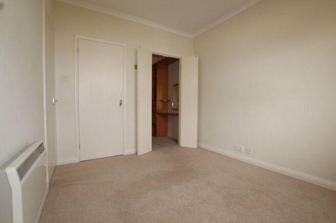 Bedroom 1/Dres...
