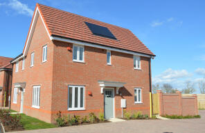 22, High Road, Felixstowe IP11 9QX