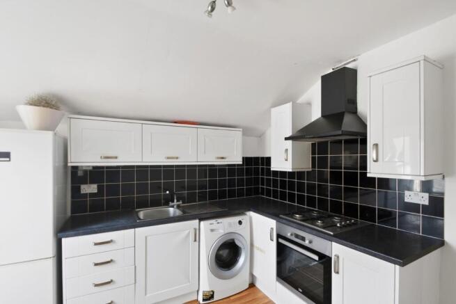 2 bed Apartment for sale Image 7
