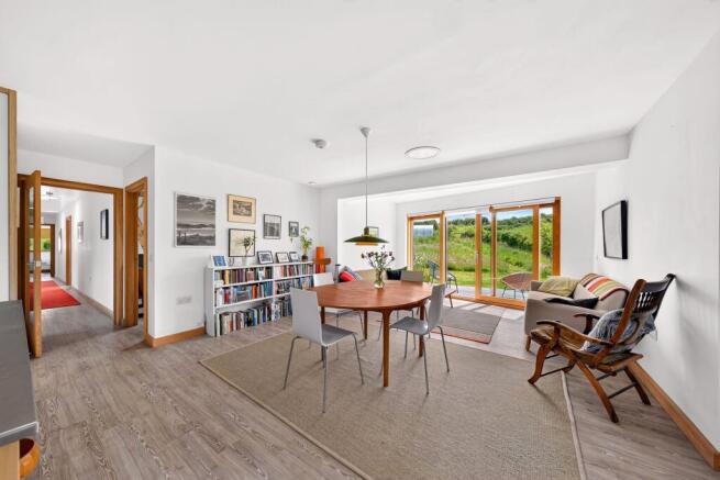 Kitchen/Living Area