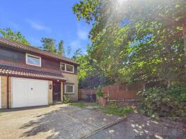 8, Coronet Close, Pound Hill, Crawley RH10 7GS