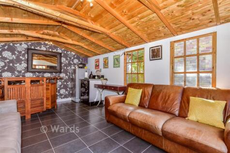 Roseleigh Avenue, Allington, Maidstone, Kent