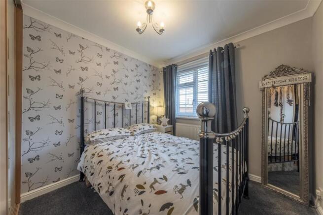 8 Bosley Close-013.JPG