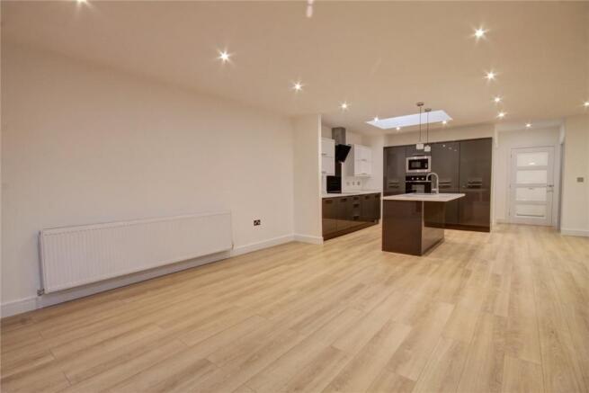 Lounge Kitchen