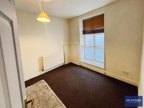 2 bed Apartment for sale Image 10