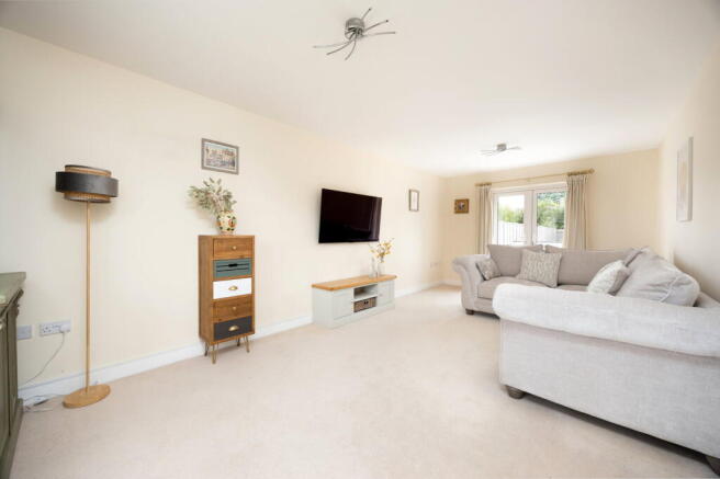 Keepers Road, Devizes, Wiltshire, SN10 2FP photo 4
