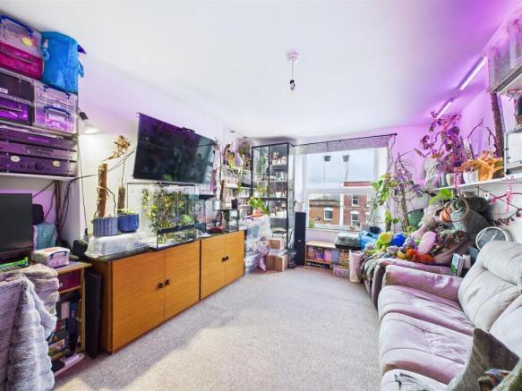 2 - Freehold block of 4 flats.jpg