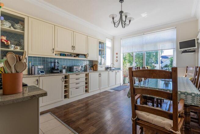 Pencisely Road 97-28.jpg