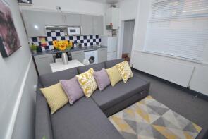 34, Tewkesbury Street, Cathays, Cardiff CF24 4QQ