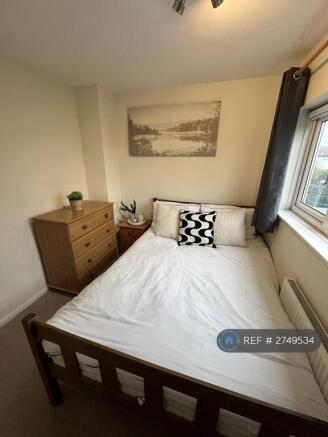 1 bed House Share to rent Image 12