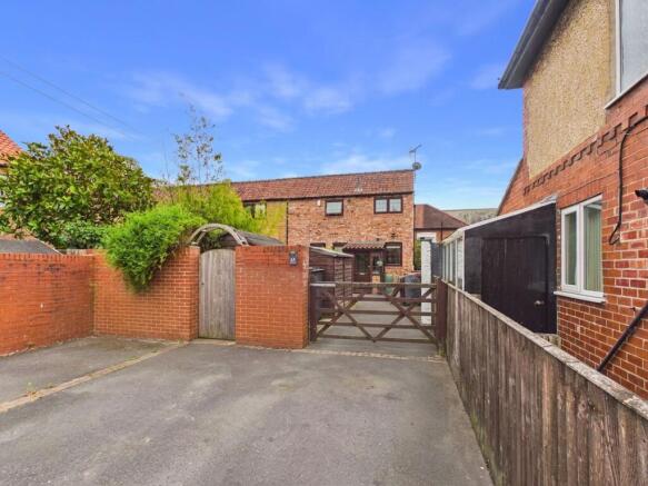 2 bed Barn Conversion for sale Image 12