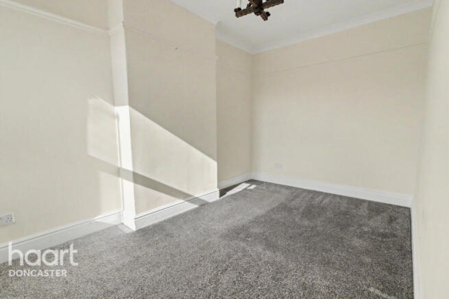 3 bed Terraced for sale Image 11