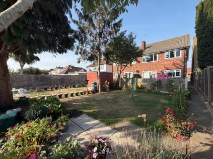 Thetford Road, Ashford, TW15