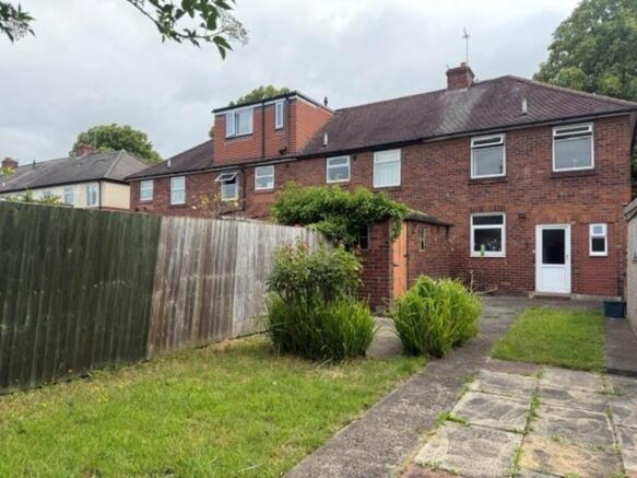 2 bed Semi-Detached to rent Image 6