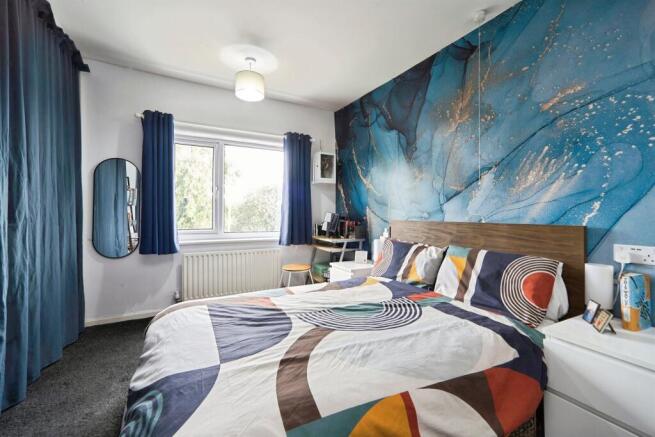 3 bed Semi-Detached for sale Image 6